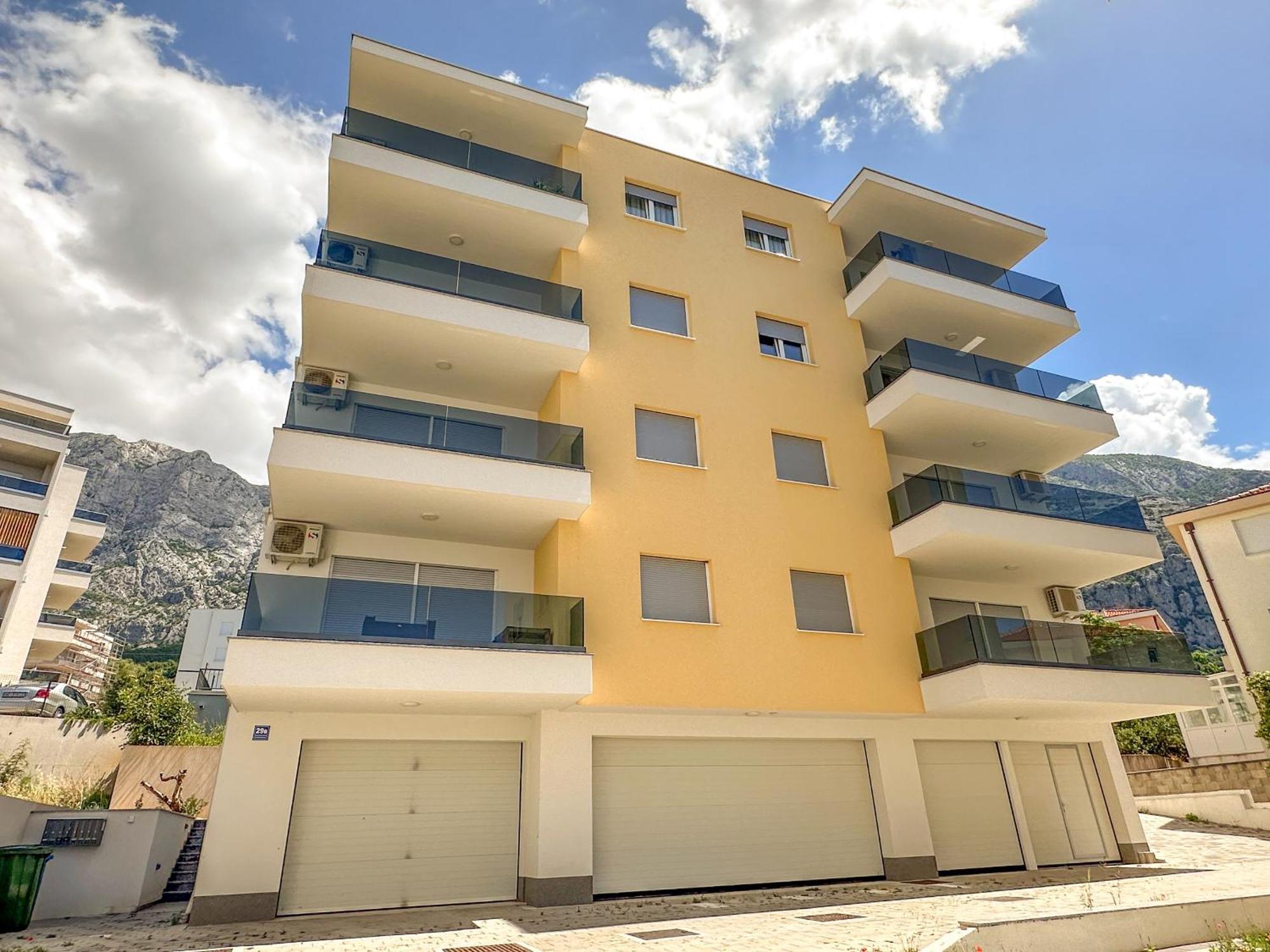Sea View Apartment With Parking - Dina Makarska Exterior photo